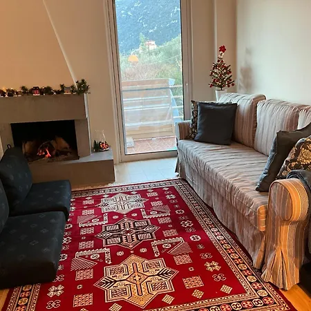 Holidays Near The * Kamena Vourla