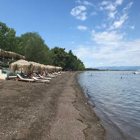 Holidays Near The Kamena Vourla