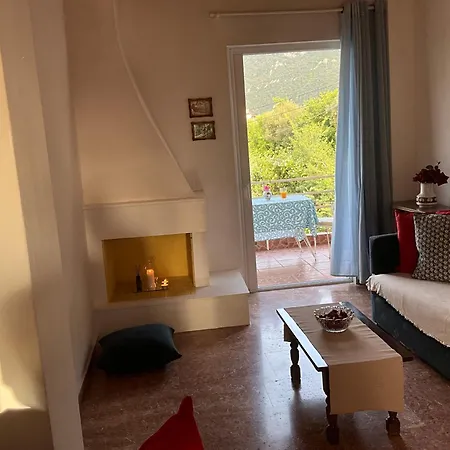 Apartamento Holidays Near The Kamena Vourla