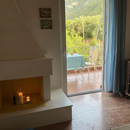 Holidays Near The Kamena Vourla