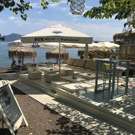 Holidays Near The * Kamena Vourla