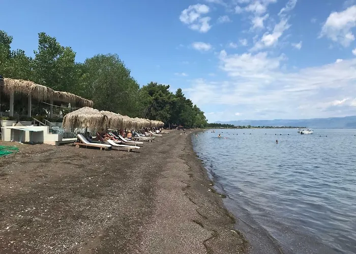 Holidays Near The Kamena Vourla