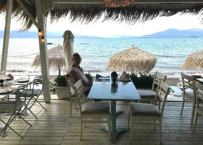 Holidays Near The * Kamena Vourla